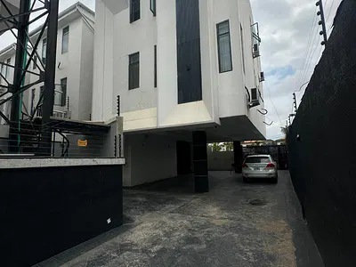 Furnished 2 Bedroom Apartment (3rd Floor) — Lekki, Lagos