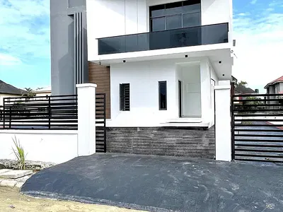 5 Bedroom Detached Duplex with Swimming Pool and BQ — Ajah, Lagos