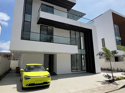 6 Bedroom Contemporary Detached Home — Lekki, Lagos