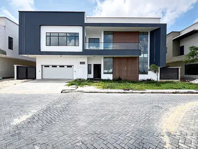 5 Bedroom Detached Duplex with Pool& BQ — Lekki Phase 1, Lekki, Lagos