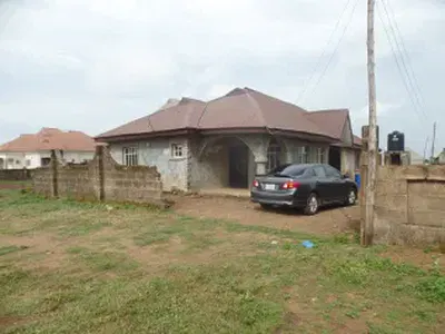 4 Bedroom Detached Bungalow — Abdulrahman a. Onagun Street, Daudu Layout, Islamic Village, Ilorin West, Kwara