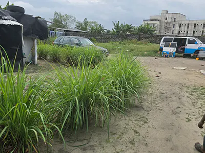900SQM of Residential Land on a Tarred Road — Lekki, Lagos