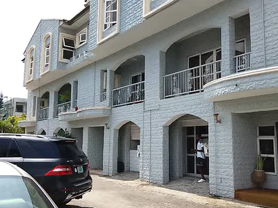 Furnished 1 Bedroom Flat Ground-Floor with Pool — Ikoyi, Lagos