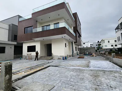 5 Bedroom Detached Duplex — Lekki, Lagos