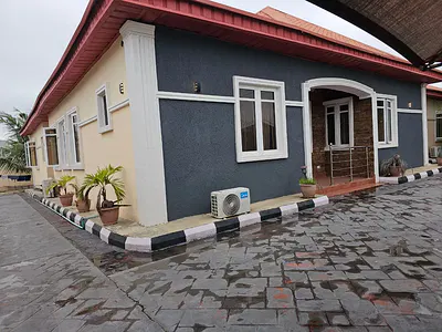 4 Bedroom & 3 Bedroom Apartment — Palm Estate Oluyole GRA, Ibadan, Oyo
