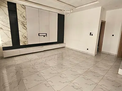 Luxury 4 Bedroom Terraced Duplex, Excellent Facility — Lekki, Lagos