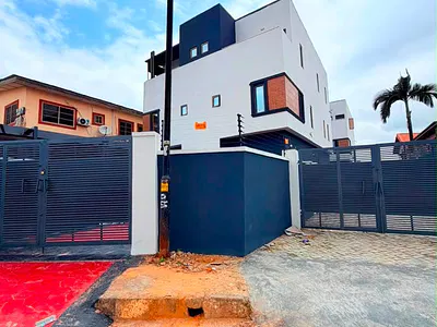 Beautifully Built 4 Bedroom Semi-Detached Duplex — Anthony, Maryland, Lagos