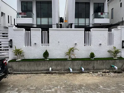 Contemporary 5 Bedroom Detached Duplex — Ajah, Lagos