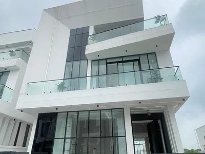 6 Bedroom Detached Duplex with Pool — Lekki, Lagos