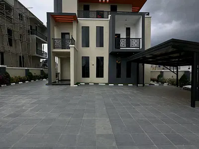 Brand New 5 Bedroom Fully Detached Duplex + Self-Contained Security Ho — Apo Resettlement, Apo, Abuja