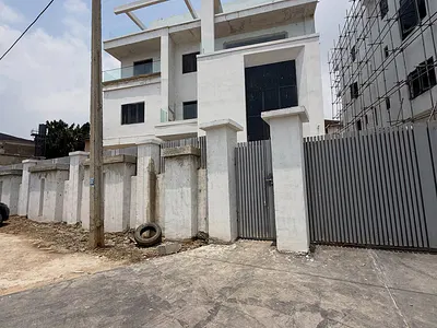 Opulent 8 Bedroom Smart Home with Boys Quarters — Asokoro District, Abuja
