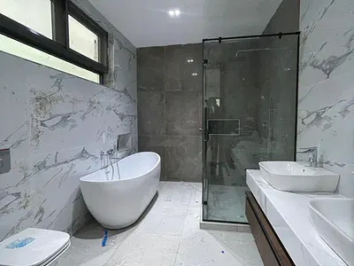 6 Bedroom Detached House — Ikoyi, Lagos