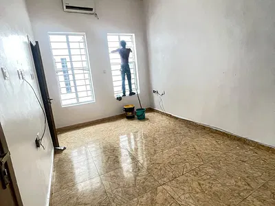 Spacious Room in a Shared Apartment Upstairs — Lekki, Lagos