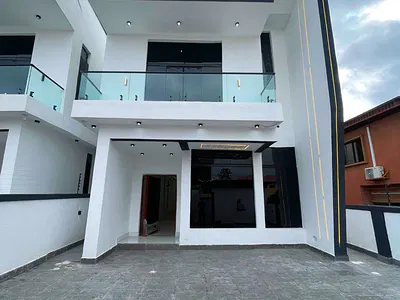 Luxury 5 Bedroom Fully Detached Duplex — Lekki, Lagos