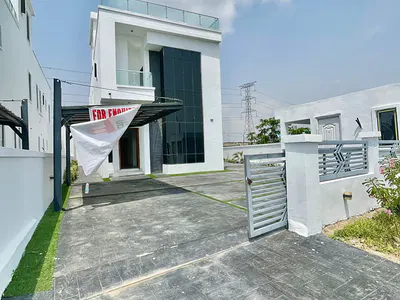 5 Bedroom Detached Duplex with Pool, Cinema — Ajah, Lagos