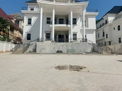 8 Bedroom Detached Duplex with Pool and Gym — Maitama District, Abuja