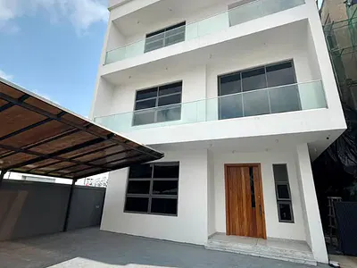 Luxury Waterfront Fully Detached Mansion — Ikoyi, Lagos