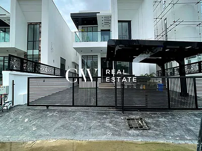 5 Bedroom Detached Duplex — Lekki, Lagos