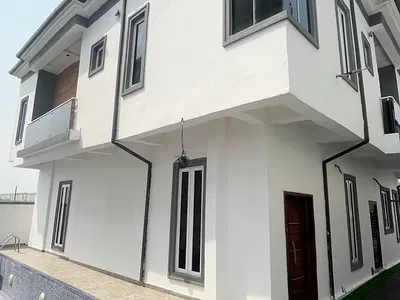 5 Bedroom Detached Duplex with Swimming Pool — Lekki, Lagos