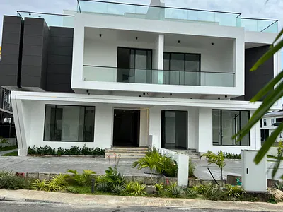 5 Bedroom Semi-Detached Duplex — Lekki, Lagos