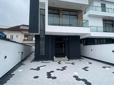 Stunning 5 Bedroom Fully Detached Home with Boys Quarters — Chevron, Lekki, Lagos