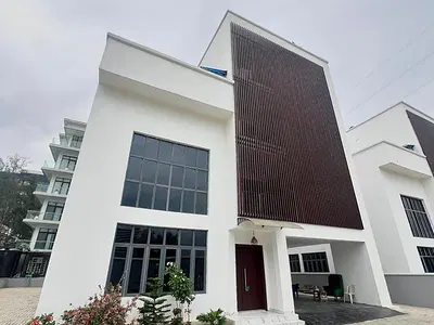 5 Bedroom Fully Detached — Ikoyi, Lagos
