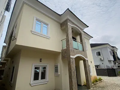 Lovely 5 Bedroom Fully Detached Duplex with BQ & Ample Parking — Lekki, Lagos