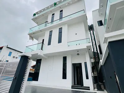 Newly Built 5 Bedroom Detached Duplex with BQ and Swimming Pool — Lekki, Lagos