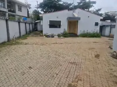 Commercial 3 Bedrooms Fully Detached Bungalow with BQ — Wuse 2, Abuja