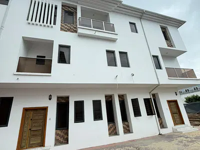 4 Bedroom Terraced Duplex with Washing Machine, Cooker, Grill and Oven — Sangotedo, Ajah, Lagos
