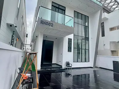 5 Bedroom Detached Duplex with Pool — Lekki, Lagos