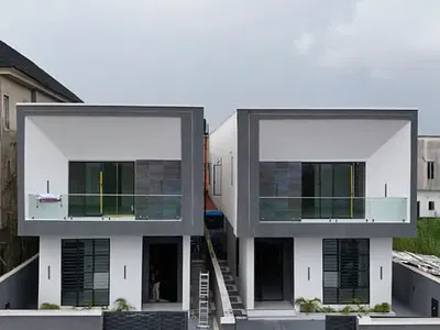 5 Bedroom Fully Detached House with Swimming Pool — Ajah, Lagos