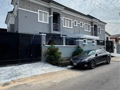Exquisite 4 Bedroom Semi-Detached Duplex with BQ — Surulere, Lagos