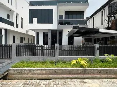 5-Bedroom Fully Detached Duplex with Pool, Pentfloor — Lekki, Lagos