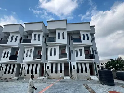 Luxury 5-Bedroom Duplex with BQ — Guzape District, Abuja