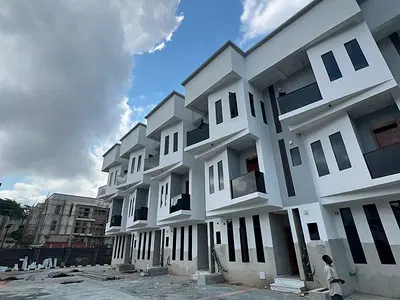 Modern 5-Bedroom Duplex with BQ — Guzape District, Abuja