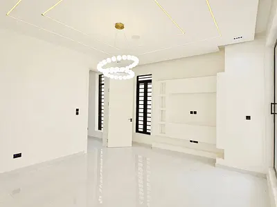 Neatly Built 5 Bedroom Detached Duplex — Lekki, Lagos