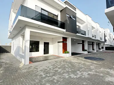 Spacious and Clean 3 Bedroom Terraced Duplex with BQ — Ikota GRA, Ikota, Lekki, Lagos