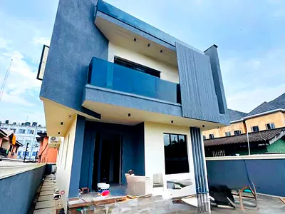 4 Bedroom Detached Duplex with BQ — Surulere, Lagos