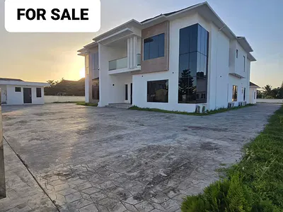 Uniquely Designed 5-Bedroom Fully Detached Mansion on 1200SQM 2plot — Ajah, Lagos