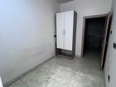 Single Room in Shared Apartment Well Secured — Orchid Road Lekki Lagos, Lekki, Lagos