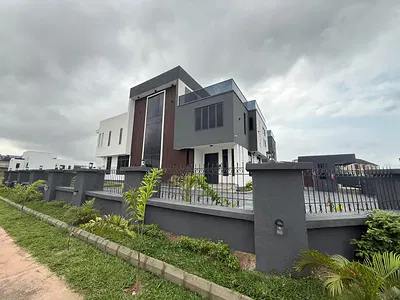 5 Bedroom Detached Duplex with 2BQ, 10kva Inverter, Pool — Ajah, Lagos