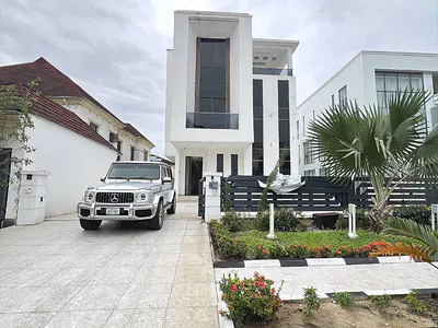 5 Bedroom Detached Duplex — Lekki, Lagos