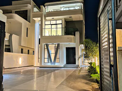 5 Bedroom Detached Duplex — Lekki Phase 1, Lekki Phase 1, Lekki, Lagos
