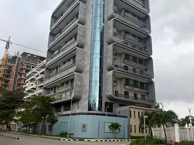 4 Bedroom Luxury Maisonette with 2 BQS — Ikoyi, Lagos