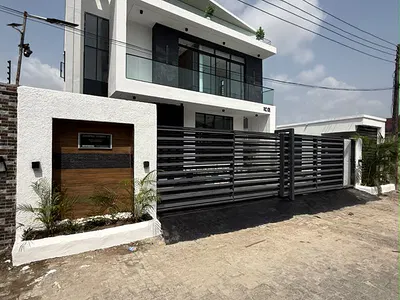 5-Bedroom Detached Duplex with Swimming Pool. — Sangotedo, Ajah, Lagos