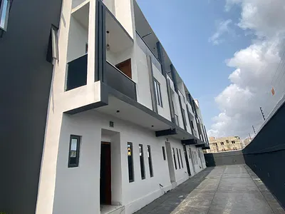 Luxury 3 Bedroom Penthouse with BQ with Excellent Facility — Ikota, Lekki, Lagos