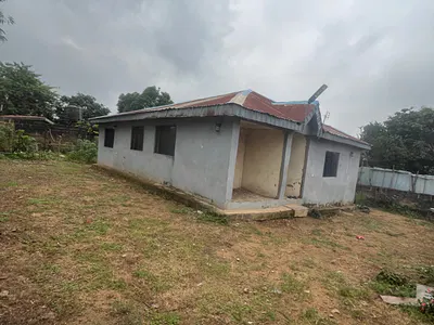 Distress of 3 Bedrooms Bungalow with All Room Ensuite in a Serene Envi — Ibadan, Oyo