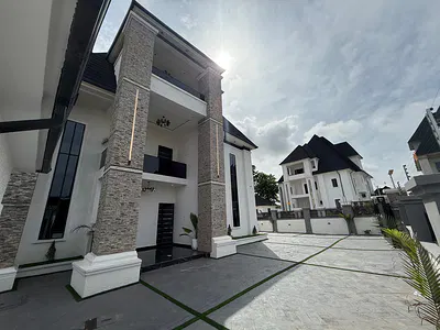 An Executive Family Home with Modern Amenities — Opposite Sunnyvale Estate, Dakwo, Abuja