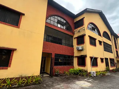 Renovated Spacious 3 Bedroom Apartment with Ample Parking Space — Lekki Phase 1, Lekki, Lagos